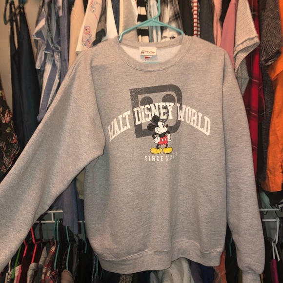 Authentic Disney pullover - Picture 2 of 4